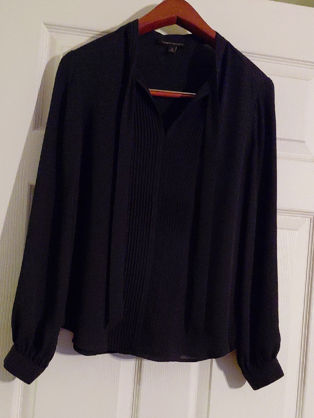 Banana Republic Black Pleated-Front Long Sleeve Blouse